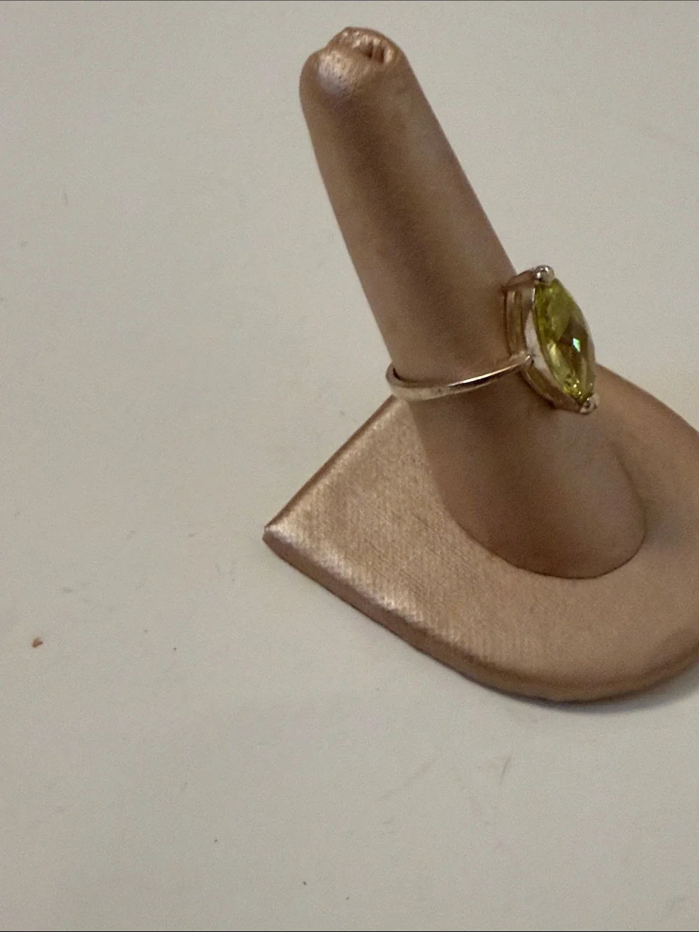 RING STERLING SILVER 925 MARQUIS FACETED YELLOW STONE SIZE 8 3.8g